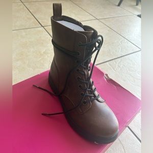 Women’s new brown combat boots
